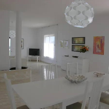 بيت للعطل Colonial *